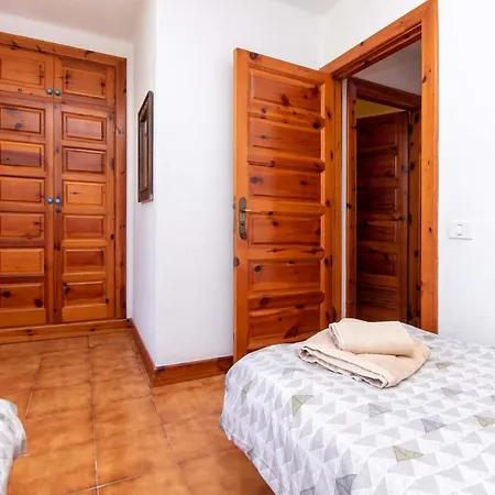 Parque Santiago Iii 68 - Three Bed וילה *
