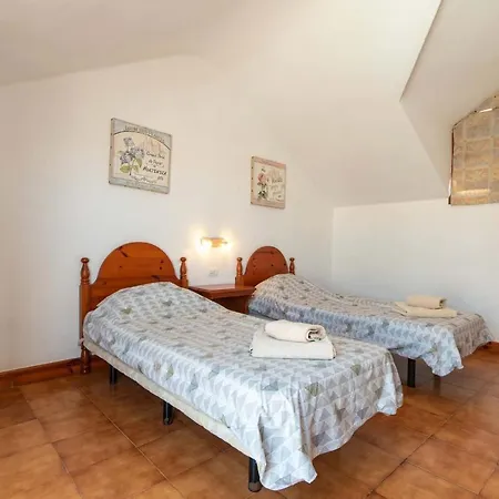 Parque Santiago Iii 68 - Three Bed וילה *