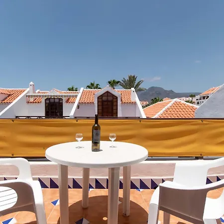 Parque Santiago Iii 68 - Three Bed וילה