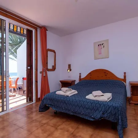 Parque Santiago Iii 68 - Three Bed Villa Playa de las Americas (Tenerife)